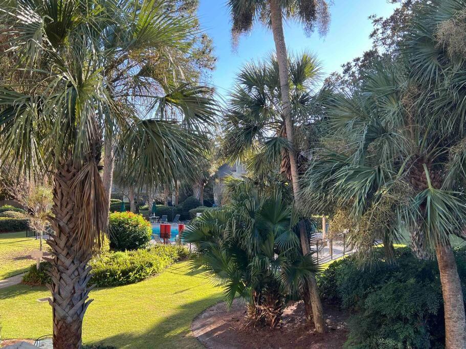 Spacious, Cozy Villa W/Parking In Coligny Villas Hilton Head Island Exterior photo